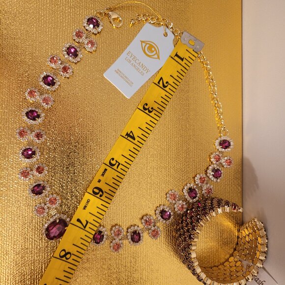 Stunning Necklace and Bracelet Set. Purple Crystals. Gold Tone. Sparkling. - Picture 11 of 13